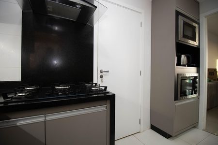 Apartamento à venda com 105m², 3 quartos e 3 vagas Apartamento à venda com 105m², 3 quartos e 3 vagasCozinha e Área de Serviço