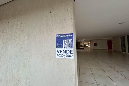 Apartamento à venda com 105m², 3 quartos e 3 vagas Apartamento à venda com 105m², 3 quartos e 3 vagasPlaca