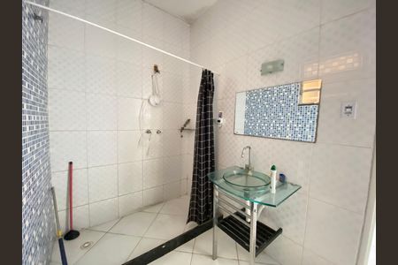 Apartamento para alugar com 71m², 2 quartos e sem vaga