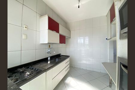 Apartamento para alugar com 71m², 2 quartos e sem vaga