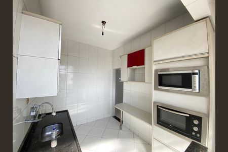 Apartamento para alugar com 71m², 2 quartos e sem vaga