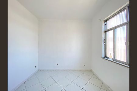 Apartamento para alugar com 71m², 2 quartos e sem vaga