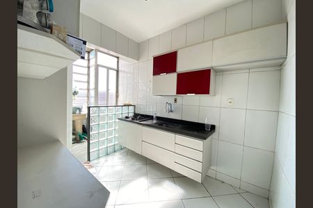Apartamento para alugar com 71m², 2 quartos e sem vaga