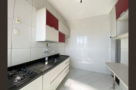Apartamento para alugar com 71m², 2 quartos e sem vaga