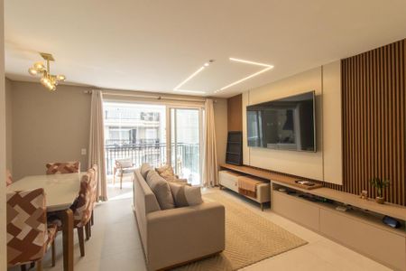 Apartamento à venda com 126m², 4 quartos e 2 vagas Apartamento à venda com 126m², 4 quartos e 2 vagasSala