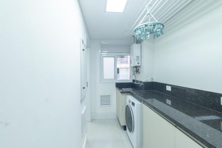 Apartamento à venda com 126m², 4 quartos e 2 vagas Apartamento à venda com 126m², 4 quartos e 2 vagasÁrea de Serviço