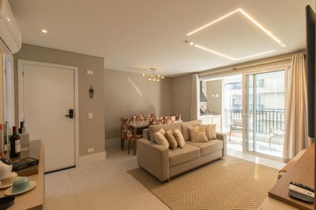 Apartamento à venda com 126m², 4 quartos e 2 vagas Apartamento à venda com 126m², 4 quartos e 2 vagasSala