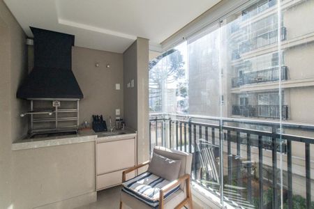 Apartamento à venda com 126m², 4 quartos e 2 vagas Apartamento à venda com 126m², 4 quartos e 2 vagasVaranda gourmet