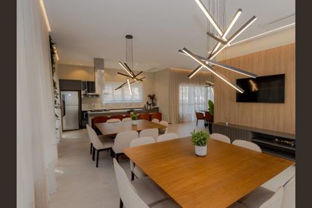 Apartamento à venda com 126m², 4 quartos e 2 vagas Apartamento à venda com 126m², 4 quartos e 2 vagasÁrea comum - Salão de festas