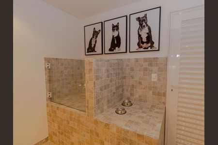 Apartamento à venda com 126m², 4 quartos e 2 vagas Apartamento à venda com 126m², 4 quartos e 2 vagasSaúna
