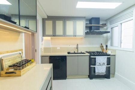Apartamento à venda com 126m², 4 quartos e 2 vagas Apartamento à venda com 126m², 4 quartos e 2 vagasCozinha