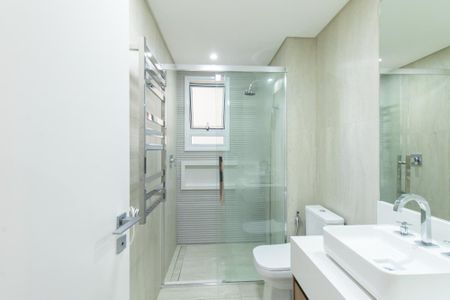 Apartamento à venda com 126m², 4 quartos e 2 vagas Apartamento à venda com 126m², 4 quartos e 2 vagasBanheiro Social