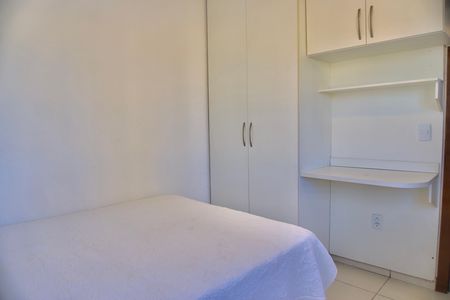 Quarto de kitnet/studio para alugar com 1 quarto, 30m² em João Pinheiro, Belo Horizonte