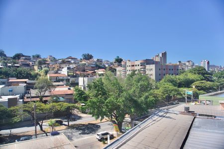 Quarto - Vista de kitnet/studio para alugar com 1 quarto, 30m² em João Pinheiro, Belo Horizonte