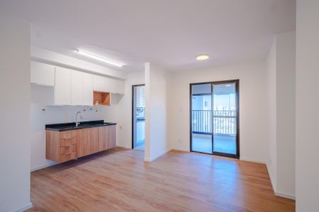 Apartamento para alugar com 3 quartos, 69m² em Caxingui, São Paulo