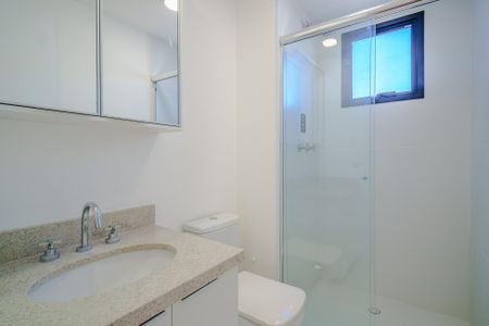 Apartamento para alugar com 69m², 3 quartos e 1 vaga Apartamento para alugar com 69m², 3 quartos e 1 vagaBanheiro 2