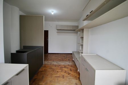 Studio para alugar com 31m², 0 quarto e sem vaga Studio para alugar com 31m², 0 quarto e sem vagaSala