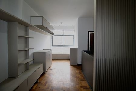 Studio para alugar com 31m², 0 quarto e sem vaga Studio para alugar com 31m², 0 quarto e sem vagaSala comercial