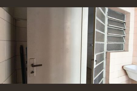 Apartamento para alugar com 58m², 1 quarto e sem vaga Apartamento para alugar com 58m², 1 quarto e sem vagaBanheiro de serviço