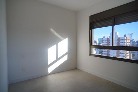 Quarto suíte  de apartamento para alugar com 2 quartos, 94m² em Mont’serrat, Porto Alegre