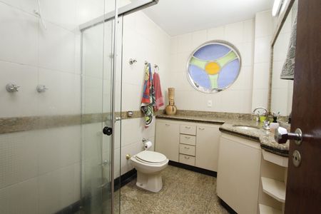 Banheiro Social de apartamento à venda com 4 quartos, 231m² em Barroca, Belo Horizonte