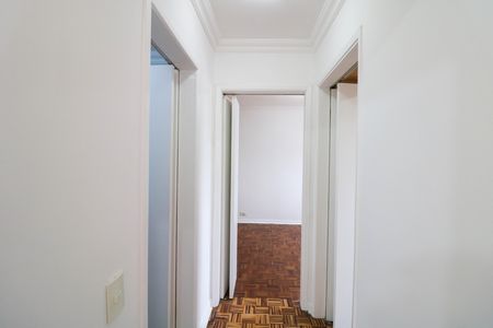 Corredor de apartamento para alugar com 2 quartos, 63m² em Santo Amaro, São Paulo