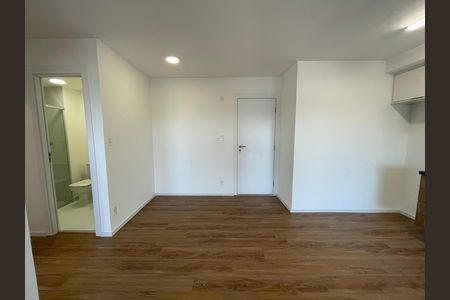 Sala de apartamento para alugar com 2 quartos, 59m² em Caxingui, São Paulo