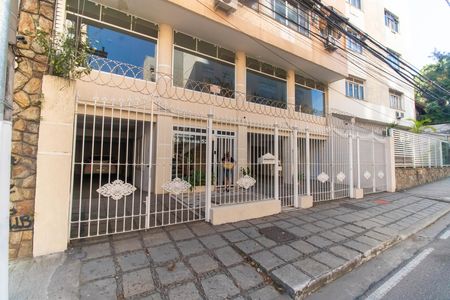 Fachada de apartamento para alugar com 1 quarto, 65m² em Icaraí, Niterói