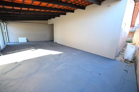Casa à venda com 3 quartos, 250m² em Res. Araguaia, Goiânia