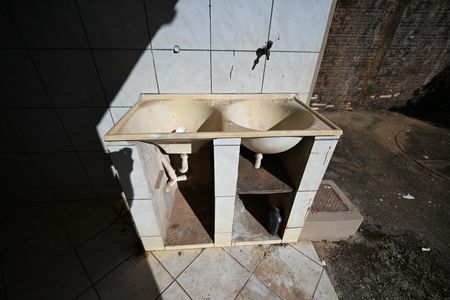 Casa à venda com 3 quartos, 250m² em Res. Araguaia, Goiânia