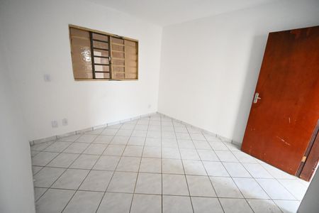 Casa à venda com 3 quartos, 250m² em Res. Araguaia, Goiânia