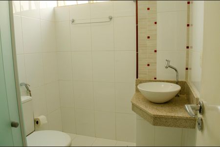 Banheiro de apartamento para alugar com 2 quartos, 75m² em Setor Bueno, Goiânia