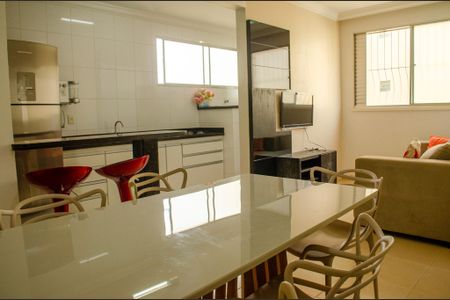 Sala de Jantar de apartamento para alugar com 2 quartos, 75m² em Setor Bueno, Goiânia