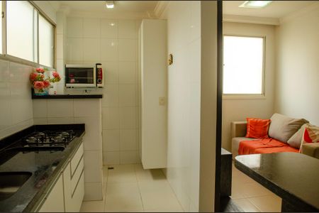 Cozinha de apartamento para alugar com 2 quartos, 75m² em Setor Bueno, Goiânia