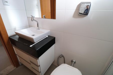 Apartamento para alugar com 84m², 3 quartos e 2 vagasBanheiro Social