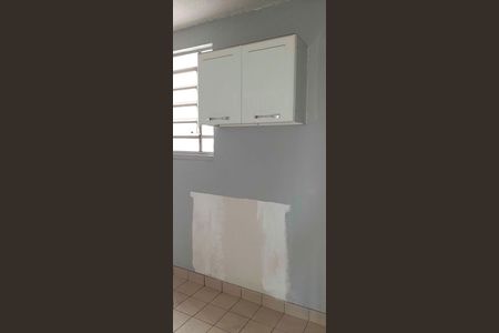 Cozinha de apartamento para alugar com 2 quartos, 46m² em Quitaúna, Osasco