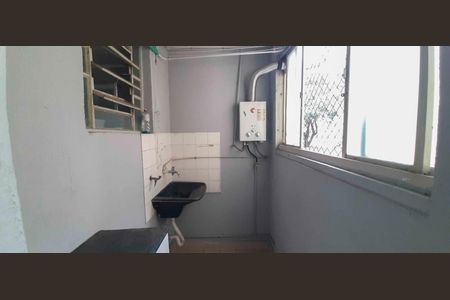 Área de Serviço de apartamento para alugar com 2 quartos, 46m² em Quitaúna, Osasco