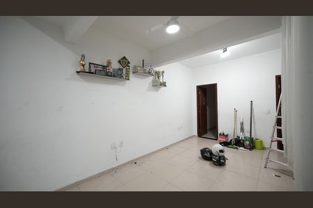 Sala de casa para alugar com 2 quartos, 112m² em Vila Scarpelli, Santo André