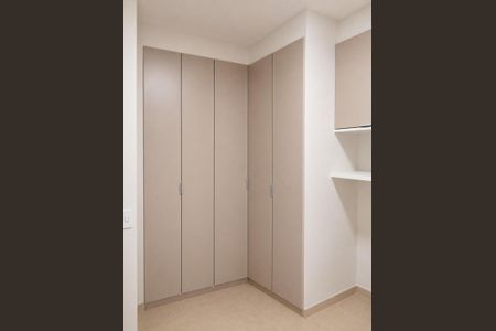 Quarto de apartamento à venda com 2 quartos, 43m² em Jardim Almanara, São Paulo