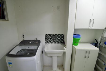 Apartamento para alugar com 120m², 3 quartos e 1 vagaÁrea de Serviço