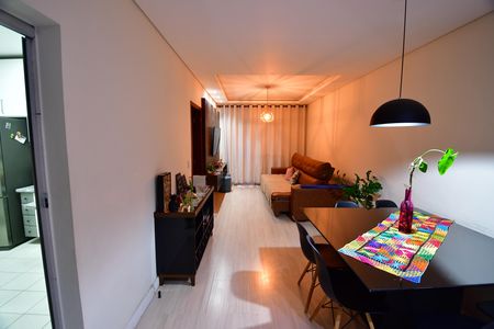 Apartamento para alugar com 120m², 3 quartos e 1 vagaSala