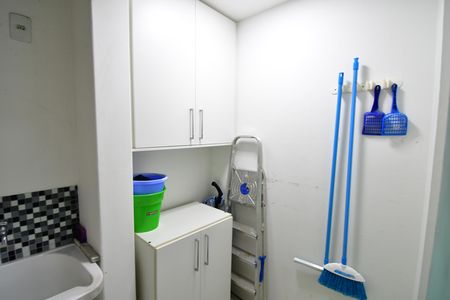 Apartamento para alugar com 120m², 3 quartos e 1 vagaÁrea de Serviço