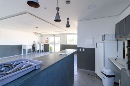 Apartamento à venda com 48m², 2 quartos e 1 vaga Apartamento à venda com 48m², 2 quartos e 1 vagaÁrea comum - Salão de festas