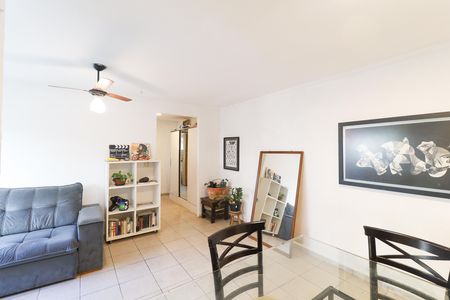Apartamento para alugar com 65m², 3 quartos e sem vaga Apartamento para alugar com 65m², 3 quartos e sem vagaSala