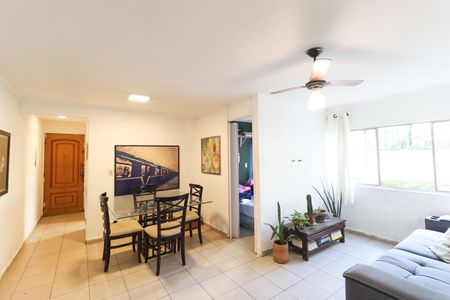 Apartamento para alugar com 65m², 3 quartos e sem vaga Apartamento para alugar com 65m², 3 quartos e sem vagaSala