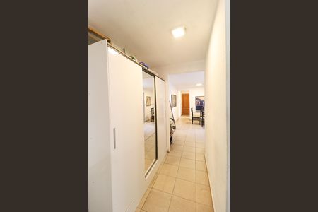 Apartamento para alugar com 65m², 3 quartos e sem vaga Apartamento para alugar com 65m², 3 quartos e sem vagaCorredor