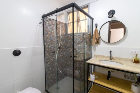 Banheiro de apartamento para alugar com 2 quartos, 62m² em Mansões Santo Antônio, Campinas