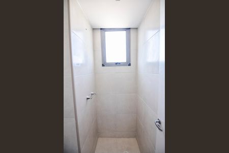 Apartamento à venda com 40m², 2 quartos e sem vaga Apartamento à venda com 40m², 2 quartos e sem vagaBanheiro