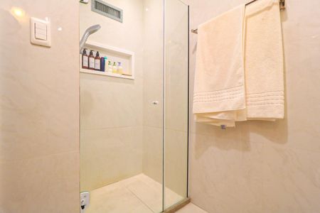 Apartamento para alugar com 72m², 2 quartos e 1 vaga Apartamento para alugar com 72m², 2 quartos e 1 vagaBanheiro