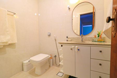 Apartamento para alugar com 72m², 2 quartos e 1 vaga Apartamento para alugar com 72m², 2 quartos e 1 vagaBanheiro